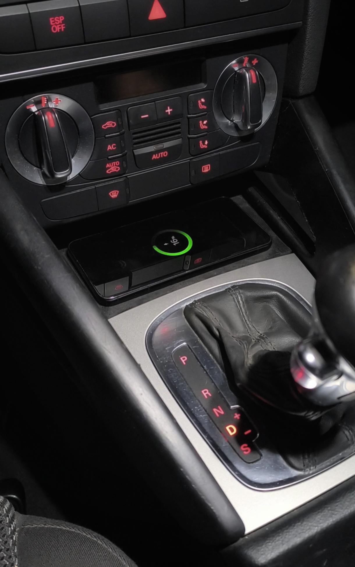 Audi A3 8p wireless charger