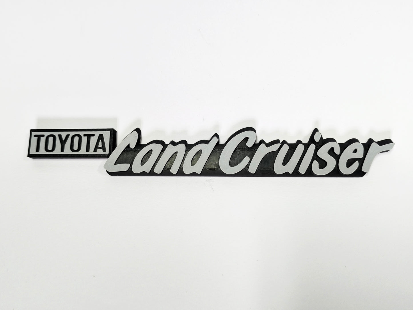 Emblem Toyota land cruiser