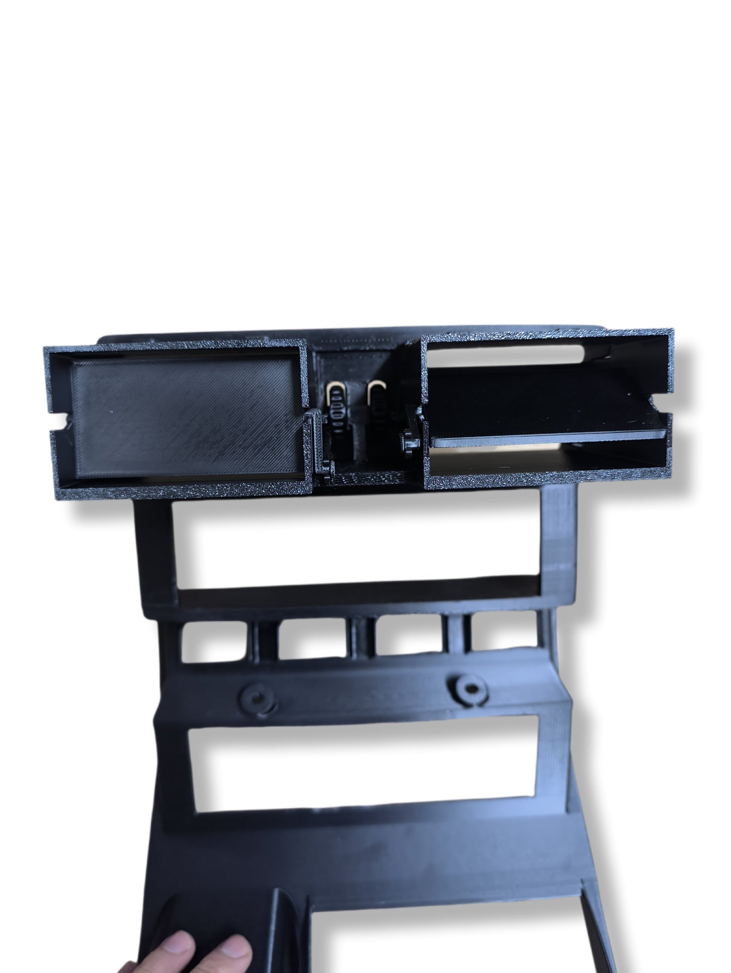 Center console Nissan Terrano II