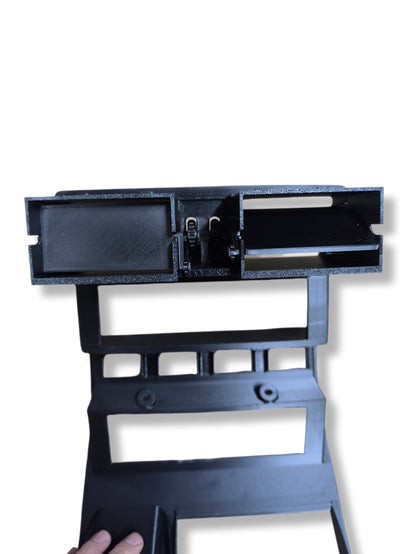 Center console Nissan Terrano II